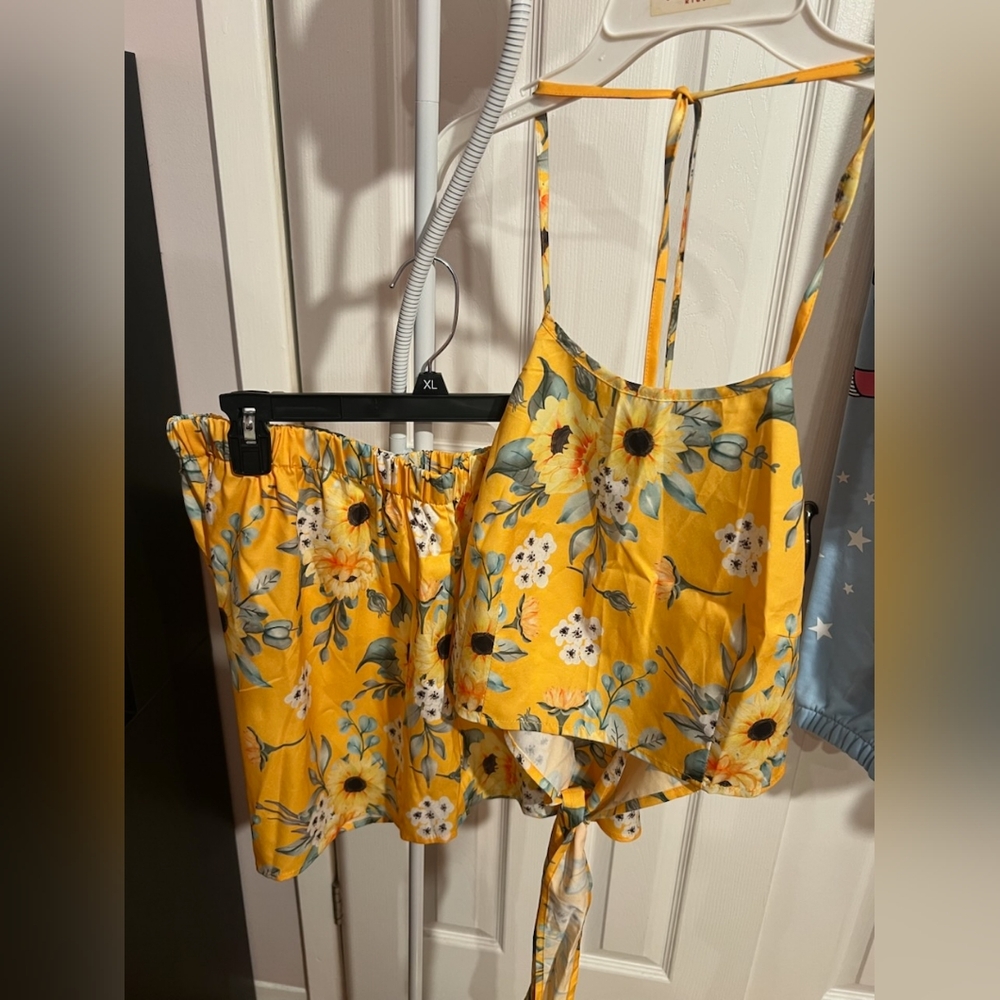 Yellow floral crop top with shorts